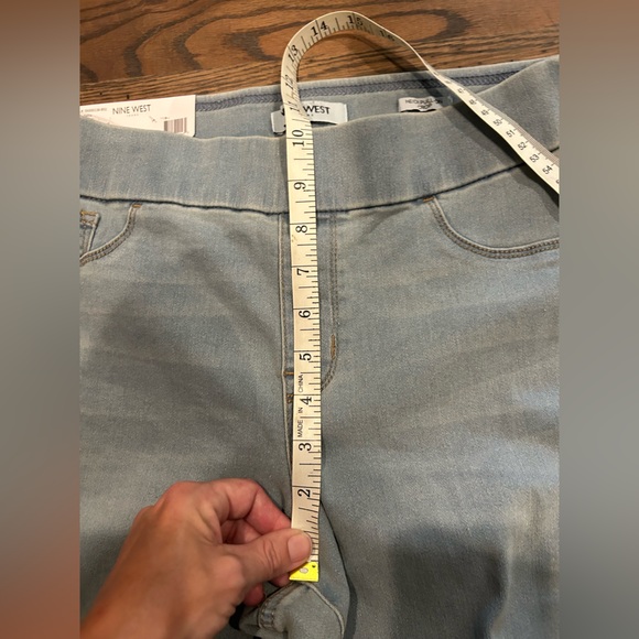 NWT Nine West Heidi Pull-on Crop - Picture 4 of 6